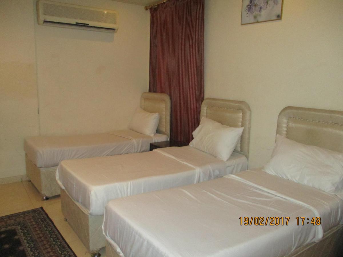 Popular attractions Area Nearby Property